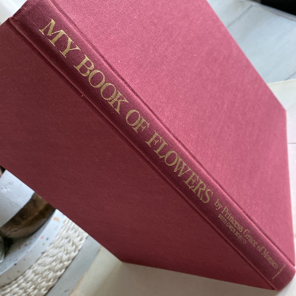 My Book of Flowers Princess Grace of Monaco by Gwen Robyns Hardcover Book - 1981 - Picture 15 of 15